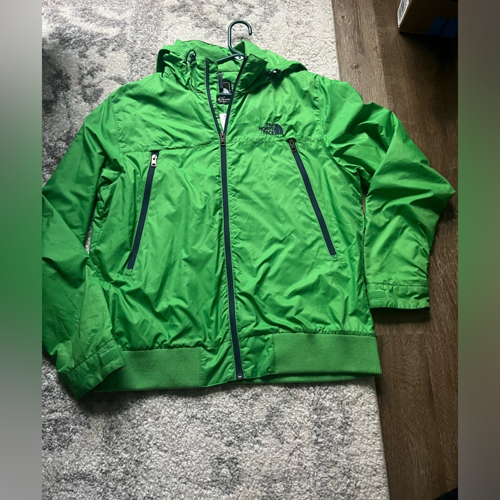 North face wind breaker/raincoat
